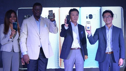 (L-r): Ms. Jumoke Okikiolu, head, Product Marketing, Information Technology and Mobile; Mr. Olumide Ojo, director, Information Technology and Mobile; Mr. Paul Lee, managing director and Mr. HB Kim, business manager, all from Samsung Electronics West Africa, during the launch of the company's latest flagship smartphones, Samsung Galaxy S8 and S8+ on Thursday in Lagos.